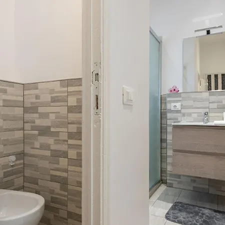 Unyca - Incantevole In Piazza Santa Croce